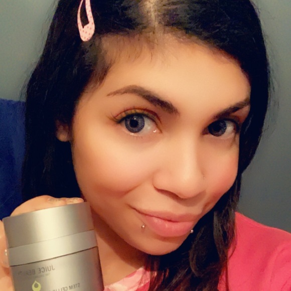 Meet your Posher, Beri - Picture 1 of 3